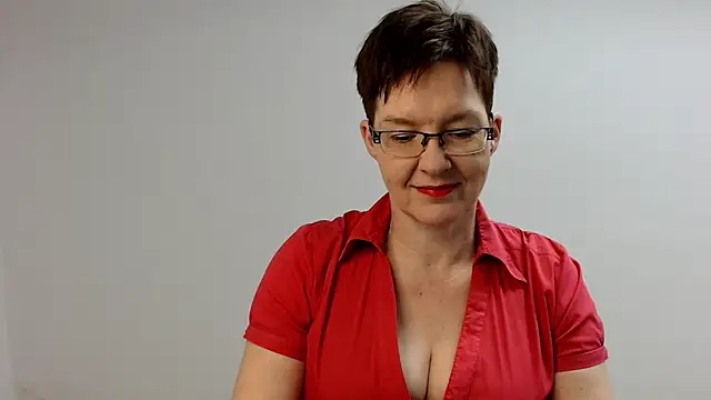 Snapshot of Sofie69Velvet chatting on February 11, 3:18 pm Sofie69Velvet online show from February 11, 3:18 pm