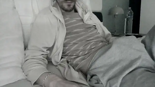 passif520 online show from March 13, 2:01 pm