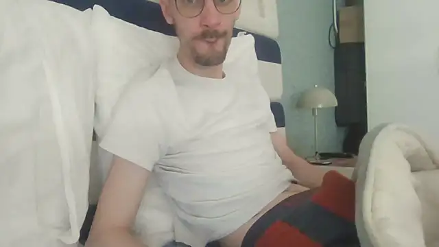 passif520 online show from April 23, 9:41 am