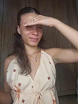 HelenHoltz online show from December 16, 7:19 pm