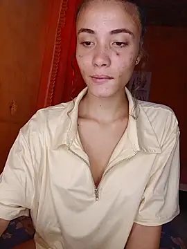 Snapshot of HelenHoltz chatting on May 5, 2:47 pm HelenHoltz online show from May 5, 2:47 pm