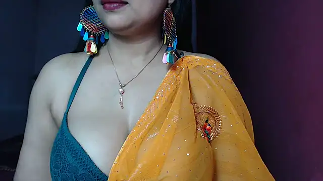 Snapshot of _Kamakshi chatting on February 12, 6:19 pm  Kamakshi online show from February 12, 6:19 pm