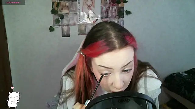 Snapshot of SweetieMollyy chatting on March 9, 8:18 am SweetieMollyy online show from March 9, 8:18 am