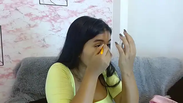 Snapshot of anahi__s chatting on November 4, 7:46 pm anahi s online show from November 4, 7:46 pm