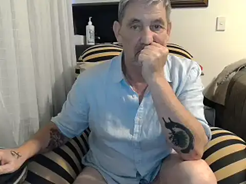 ChunkyMonkey007 online show from December 4, 10:57 am