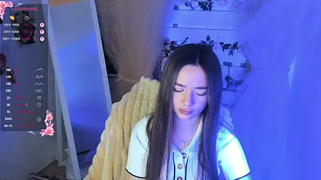 Snapshot of Bella_XO chatting on May 9, 6:40 am Bella XO online show from May 9, 6:40 am