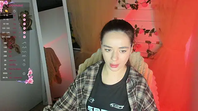 Snapshot of Bella_XO chatting on May 15, 6:31 am Bella XO online show from May 15, 6:31 am