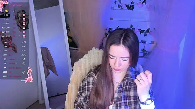 Snapshot of Bella_XO chatting on May 18, 6:19 am Bella XO online show from May 18, 6:19 am