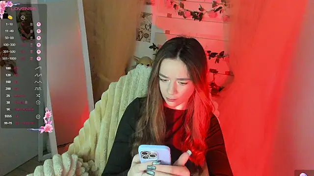 Snapshot of Bella_XO chatting on May 20, 6:41 am Bella XO online show from May 20, 6:41 am