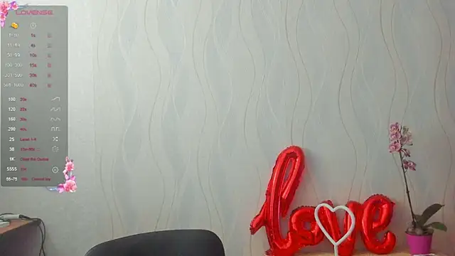 Snapshot of Bella_XO chatting on May 28, 4:32 am Bella XO online show from May 28, 4:32 am