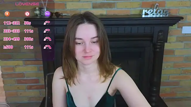 Ellie Sunset online show from April 20, 7:11 am