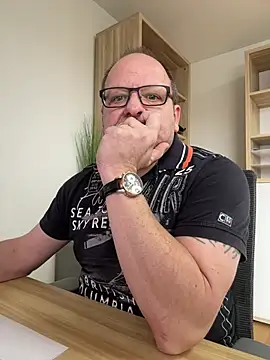 coupleLatinaLovers online show from February 21, 11:55 am