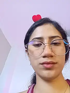 Snapshot of KaitlynLoveCam chatting on February 5, 6:02 am KaitlynLoveCam online show from February 5, 6:02 am