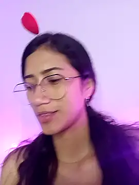 Snapshot of KaitlynLoveCam chatting on February 5, 9:25 am KaitlynLoveCam online show from February 5, 9:25 am