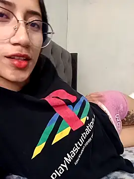 Snapshot of KaitlynLoveCam chatting on February 11, 3:08 am KaitlynLoveCam online show from February 11, 3:08 am