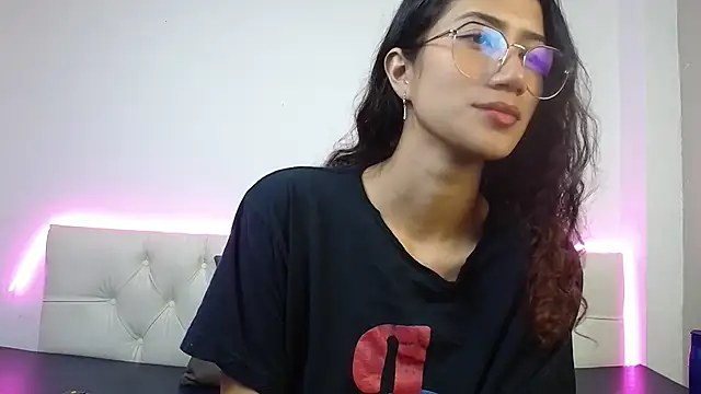 Snapshot of KaitlynLoveCam chatting on March 14, 4:21 am KaitlynLoveCam online show from March 14, 4:21 am