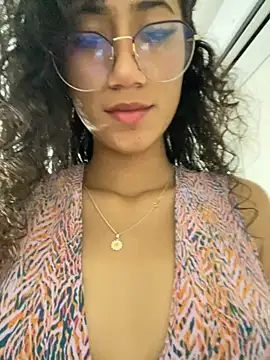 Snapshot of KaitlynLoveCam chatting on November 4, 7:13 pm KaitlynLoveCam online show from November 4, 7:13 pm