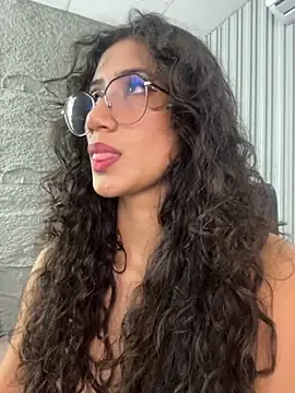 Snapshot of KaitlynLoveCam chatting on November 24, 8:52 pm KaitlynLoveCam online show from November 24, 8:52 pm