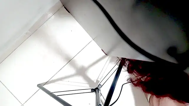 PetiteIvoryQueen19 online show from September 18, 6:26 am