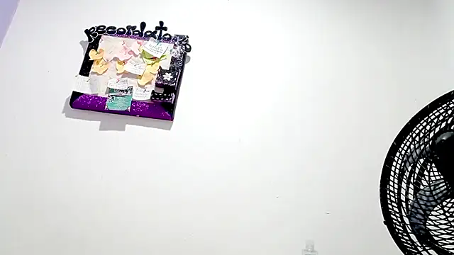 PetiteIvoryQueen19 online show from February 24, 4:10 am