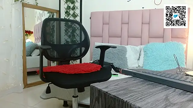 isabela ferrer  online show from April 14, 1:39 pm