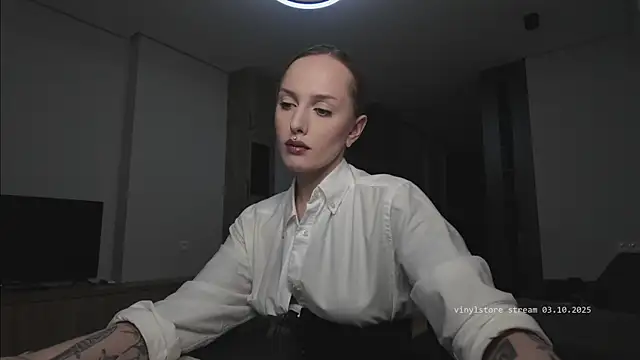 vinylstore online show from October 3, 5:21 pm