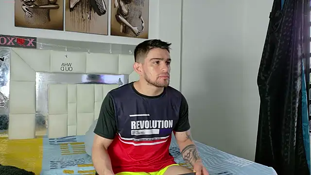 Sexy Alejandro  online show from December 27, 12:45 pm