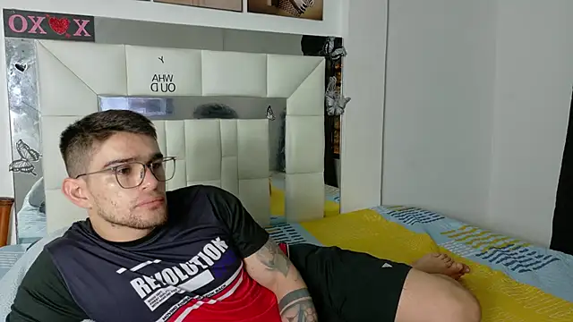 Sexy Alejandro  online show from January 29, 2:42 pm