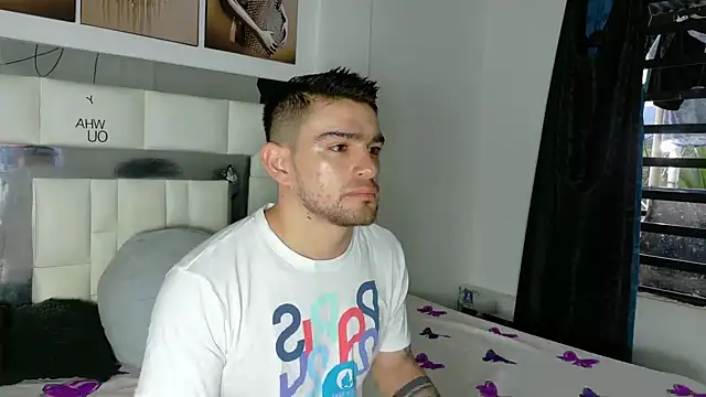 Sexy Alejandro  online show from March 13, 11:41 am