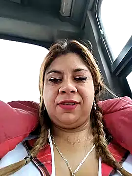 Laura-Hernandez online show from December 18, 8:36 pm