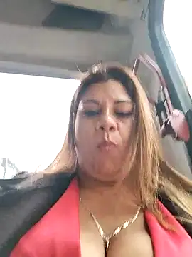 Laura-Hernandez online show from January 17, 7:49 pm