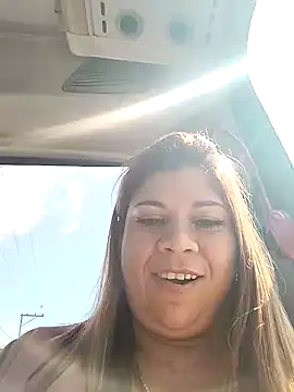 Laura-Hernandez online show from January 18, 7:15 pm