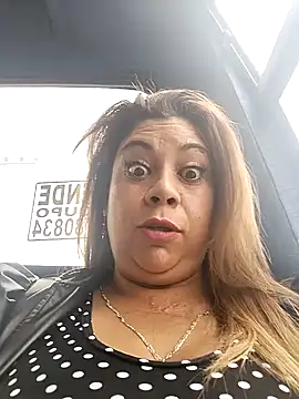 Laura-Hernandez online show from February 4, 4:18 pm