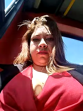 Laura-Hernandez online show from February 19, 3:16 pm