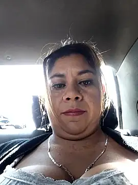 Laura-Hernandez online show from November 22, 2:49 pm