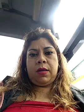 Snapshot of Laura-Hernandez chatting on May 21, 3:19 pm Laura-Hernandez online show from May 21, 3:19 pm