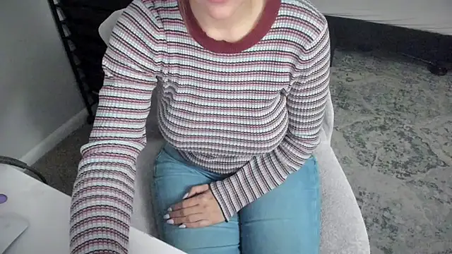 bigb00tyjudyyX online show from October 27, 12:31 pm