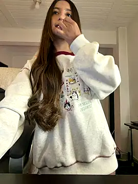 aly golden  online show from January 9, 9:23 am