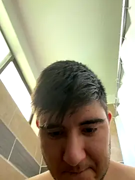 Snapshot of Yann_18 chatting on November 1, 5:04 pm Yann 18 online show from November 1, 5:04 pm