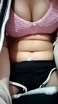 Snapshot of Shanvi_Tyagi chatting on January 5, 5:41 pm Shanvi Tyagi online show from January 5, 5:41 pm