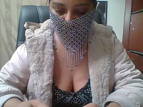 kamayanisingh24 online show from January 26, 4:51 pm