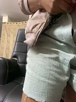 kamayanisingh24 online show from January 29, 4:41 pm