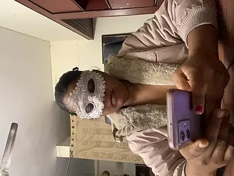 kamayanisingh24 online show from January 30, 6:54 pm