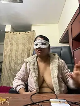 kamayanisingh24 online show from February 23, 6:34 pm