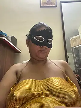 kamayanisingh24 online show from March 2, 6:30 pm