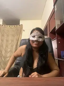 kamayanisingh24 online show from March 21, 7:02 pm