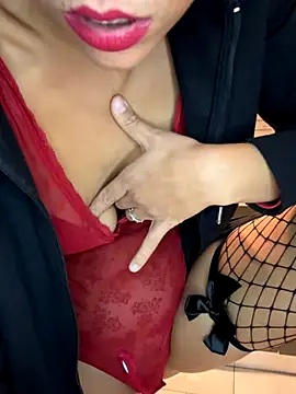 Snapshot of Porcella96 chatting on October 9, 8:07 pm Porcella96 online show from October 9, 8:07 pm