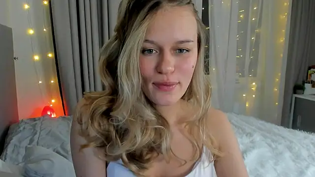 BritneyRoot online show from December 6, 12:02 am