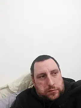 HE-M123 online show from October 18, 7:47 pm