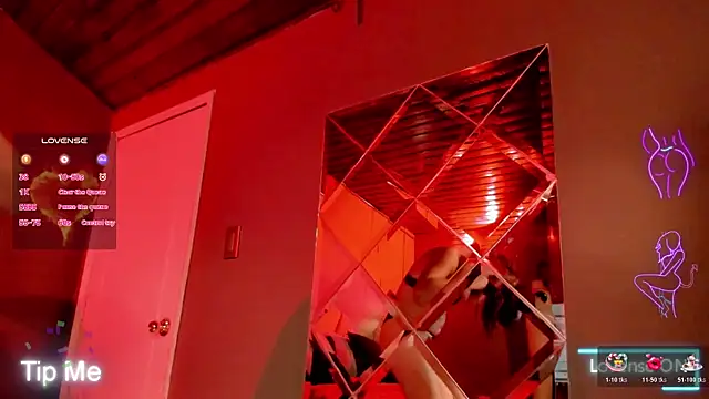 Snapshot of Alliemilky chatting on October 28, 4:38 am Alliemilky online show from October 28, 4:38 am